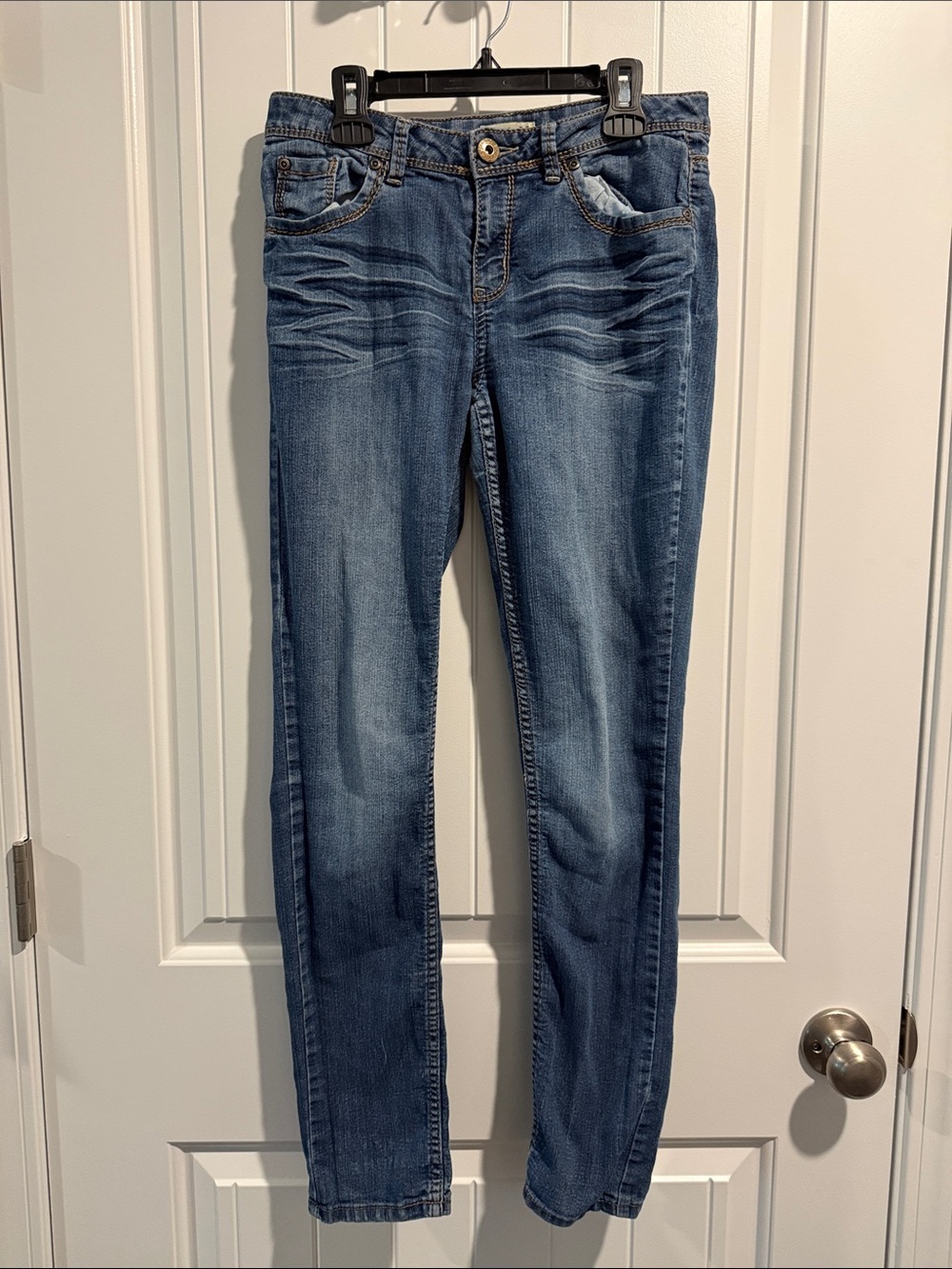 Mudd Medium Blue Women’s Skinny Jeans